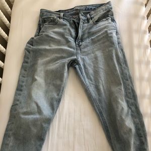 American Eagle Mom Jeans